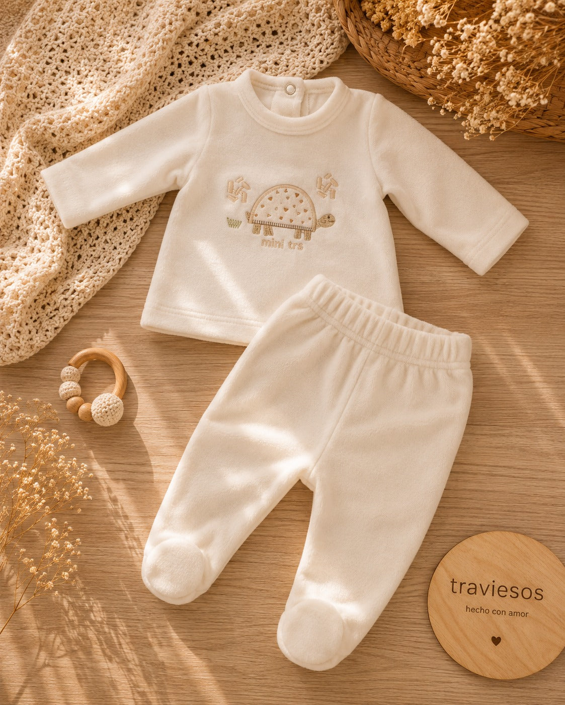 Conjunto bata y pelele de plush unisex RN