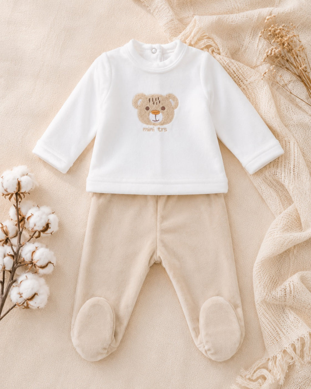 Conjunto de plush de bata y pelele RN